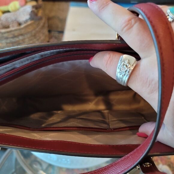 Michael Kors Tote  - Picture 4 of 7